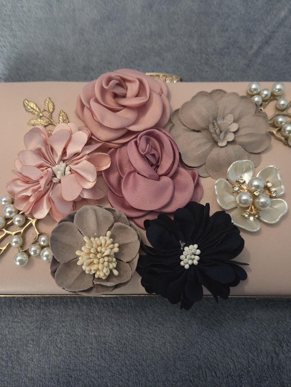 Embellished Floral Clutch Bag In Blush Pink